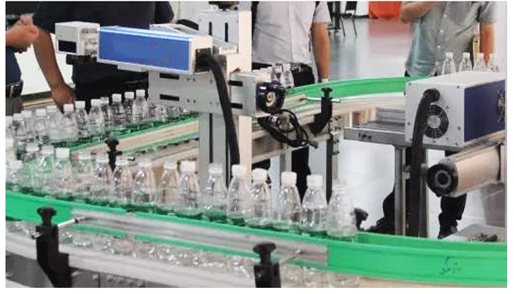 在线飞行CO2激光打标机 在线飞行CO2激光打标机